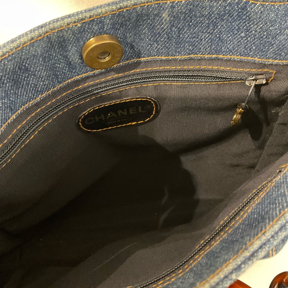 Chanel Tote - Picture 15 of 15